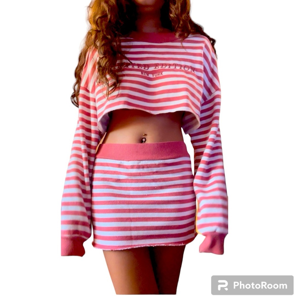 Two piece striped skirt set